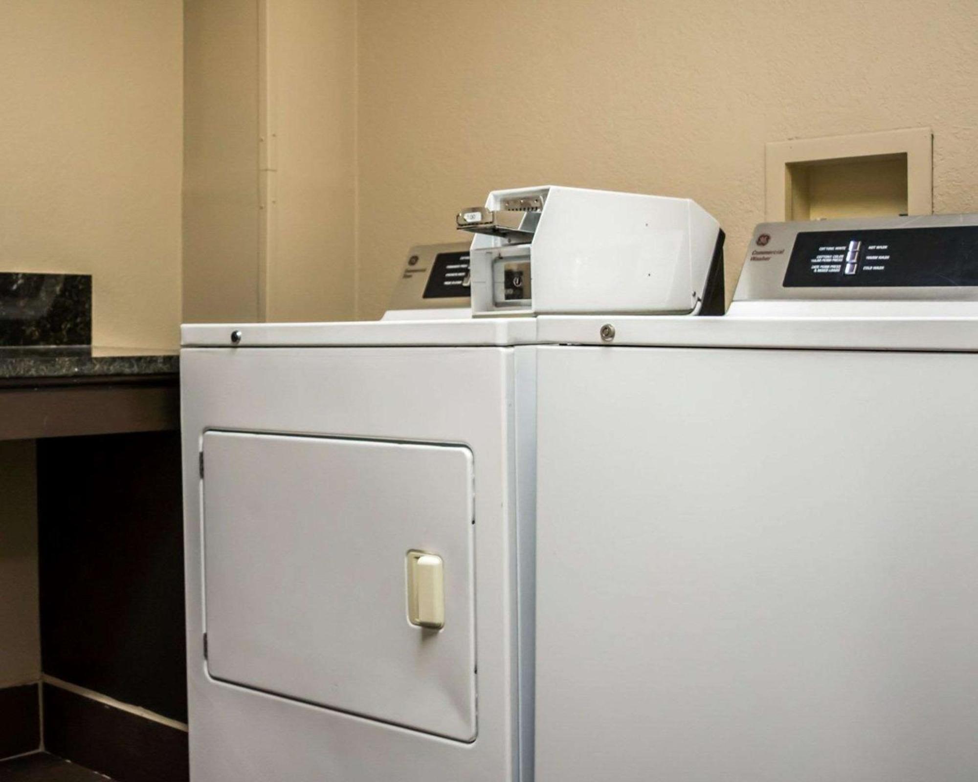Comfort Suites Clearwater - Dunedin Eksteriør billede