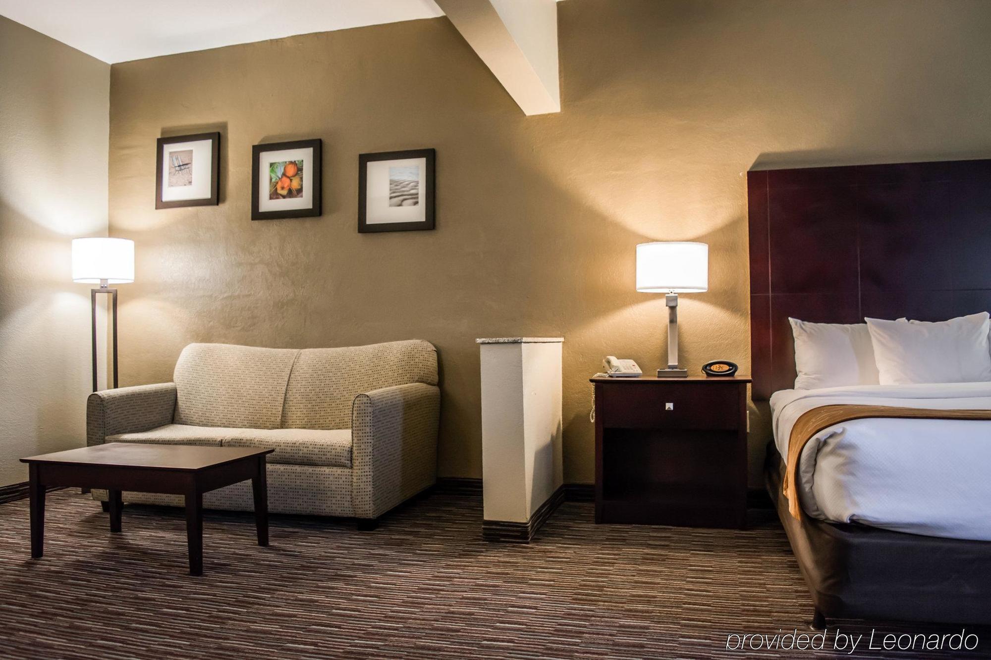 Comfort Suites Clearwater - Dunedin Eksteriør billede